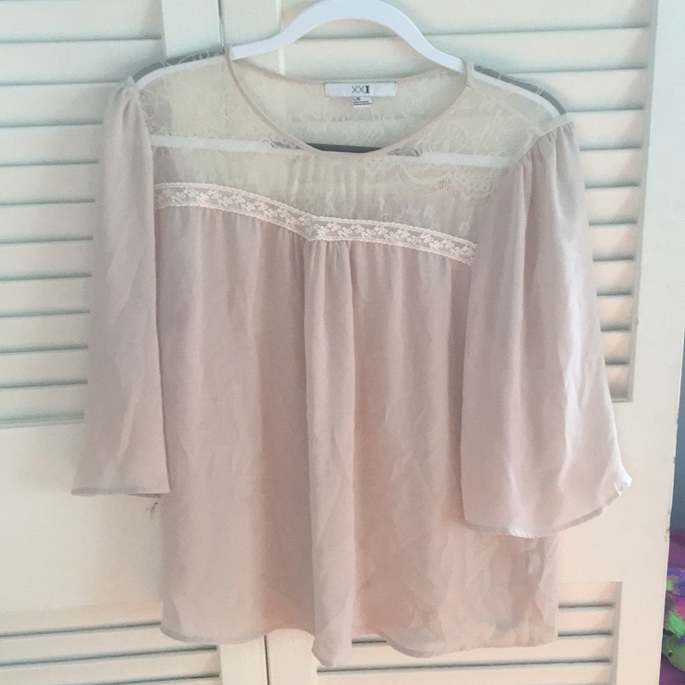 Flowy off white blouse